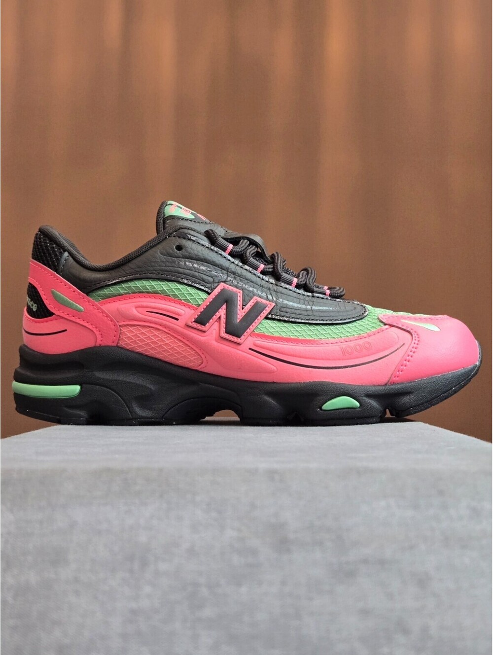 New Balance 1000 - Pink / Black / Green (GC1000DM) Youth Size 6.5 Women's 8 NEW